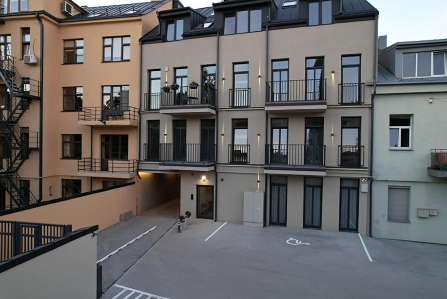 Old Town - Bajor Studios - Self Check-In And Parking Kaunas Exterior photo